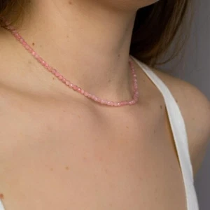 Rose Quartz Tiny 2mm Beaded Choker Healing Dainty Women Crystal Necklace Gifts - Picture 1 of 4