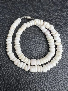 AUTHENTIC Vintage Handmade Hawaiian Puka Shell Necklace 15” - Picture 1 of 10