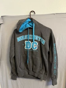 Washington DC Hoodie Kapuzenpullover grau und türkis Designed in USA Größe Medium - Bild 1 von 13