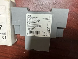 Neu ABB AA1-24 Shunt Trip 20-24V 690V 50Hz/60Hz 1SAM201910R1001 - Bild 1 von 3