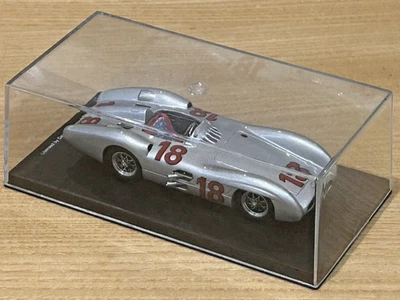 Mercedes-Benz Silberpfeil W 196 Juan Manuel Fangio 1954 1:43 - Bild 1 von 4