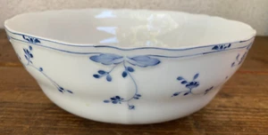 Runde Gemüse Servierschale French Charm Noritake weiß blau Blatt Jakobsmuschel 3901 - Bild 1 von 5