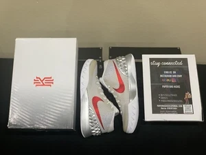 Größe 10,5 - Nike Kyrie 1 Opening Night 2015 DS OG ALL 🔥🔥 - Bild 1 von 6