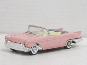 Cadillac Eldorado Biarritz Cabrio 1957 en rosa sin caja Solido 4500 1:43 - Imagen 1 de 4