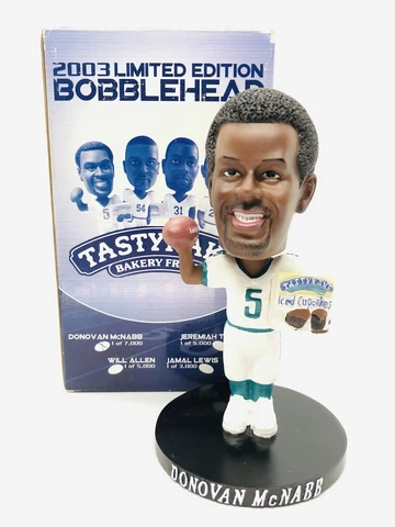 Donovan McNabb Tastycake Bobblehead, Original Box. Philadelphia Eagles Bobble Cover