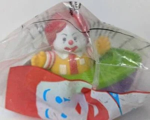 De colección Fisher Price Little People Ronald McDonald Barco McDonald's Bajo 3 Juguete - Imagen 1 de 5