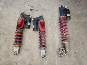 Yamaha Quad YFZ 450 2006 puntales delanteros y traseros amortiguadores de resorte usados YFZ450 - Imagen 1 de 6