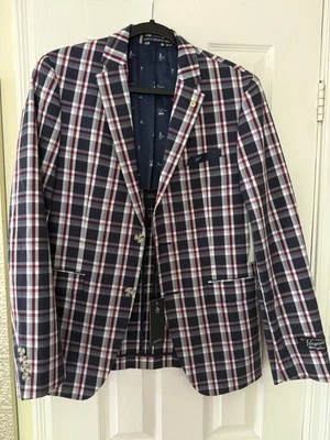 Abrigo Deportivo Original Pingüino Azul y Rojo Diseño Tartán Foto 1 de 4