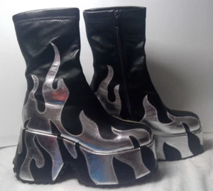 Botas HiColor Para Mujer Cremallera Lateral Tacón Alto Estampado Llamas Suela Gruesa -NUEVAS - Imagen 1 de 5