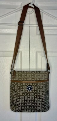 Bolso Bandolera Tommy Hilfiger Para Mujer Marrón Tostado Correa Monograma Bolsillos Internos Foto 1 de 4