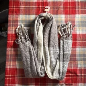 Lauren Conrad Soft Winter Scarf Long Fringe Grey White Style# WLC93CW09 86” - Picture 1 of 7
