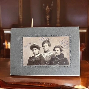 Tarjeta de visita victoriana fotografía 3 hermanas jóvenes carta de visita antigua - Imagen 1 de 5