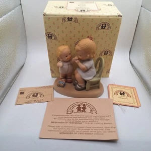 1989 Memories of Yesterday "KISS THE PLACE AND MAKE IT WELL" Figurine #520039 - Picture 1 of 9