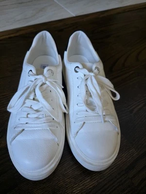 Zapatillas bajas blancas Steve Madden zapatos mujer talla 9 Foto 1 de 4