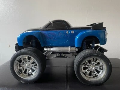 Fast Lane 2001 Blue Chevy SSR Remote Control Truck With Spinning Wheels For Part - Image 1 of 4
