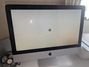Apple iMac A1311 21.5" Desktop (October, 2009) - Zdjęcie 1 z 2