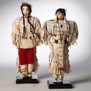 PAIR OF 1890’S SIOUX DOLLS - Picture 1 of 10