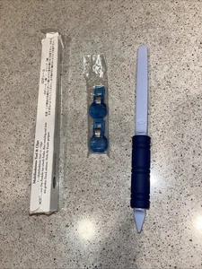 Creative Memories Scrapbooking - Herramienta Multiusos y 2 Clips - Nuevo en Caja - Imagen 1 de 4