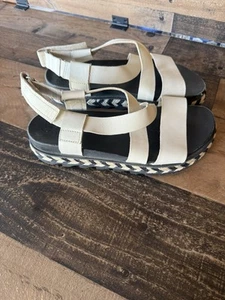 Sorel Womens Roaming Criss Cross Sandals Size 7.5 Chalk White Leather Espadrille - Picture 1 of 7