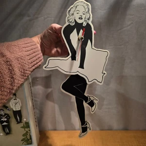 Vintage Plastic Marilyn Monroe Wall Clock w/ Swinging Legs Pendulum Rare. Works - Picture 1 of 8