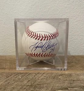 Miguel Cabrera Detroit Tigers TRIPLE CROWN winner AUTO Baseball BAS Certified - Picture 1 of 2