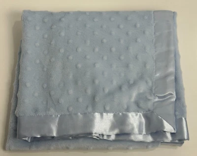 Трудно найти шелковое атласное одеяло для мальчика Mudpie Blue Minky Dot Bumpy Raised Bumps - Изображение 1 из 4