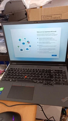 Lenovo ThinkPad P16v 16" 32 GB DDR5-SDRAM 1 TB SSD Windows 11 Pro Nero - Immagine 1 di 4