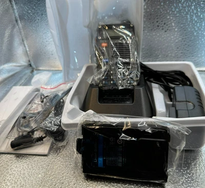 Baofeng UV-5R Dual-Band VHF UHF Two-Way Radio with Battery and Charger Kit - Image 1 of 4