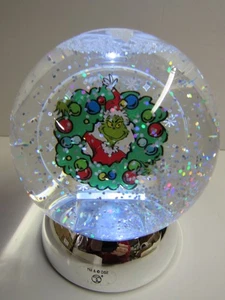 Dept 56 Dr. Seuss Grinch Waterdazzler Snow Globe 6006801 MIB Lights and Flashes - Picture 1 of 7