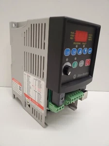 GUARANTEED! ALLEN-BRADLEY POWERFLEX 4 1.5KW 2.0HP AC DRIVE 22A-D4P0N104 - Picture 1 of 3
