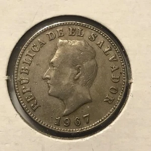 El Salvador 1977 5 Centavos - Free shipping -!nice Shape - Picture 1 of 2