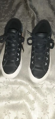 Chuck Taylor Kids Converse Allstar, zapatillas altas de cuero negro, talla 3 Foto 1 de 4