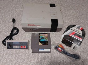 RE-CONDITIONED Original Nintendo System NES-001, w/ Cords, 1x Controller, Q'BERT