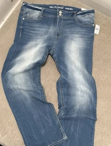 Wallflower Jeans The Luscious Curvy Fit Bootcut Rhinestones Women’s Size 20W - Picture 1 of 11