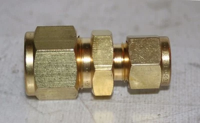 1/2" Tube x 3/8" Tube Brass Union Reducer Fitting Ham-Let 763LB1/2X3/8  - Image 1 of 4
