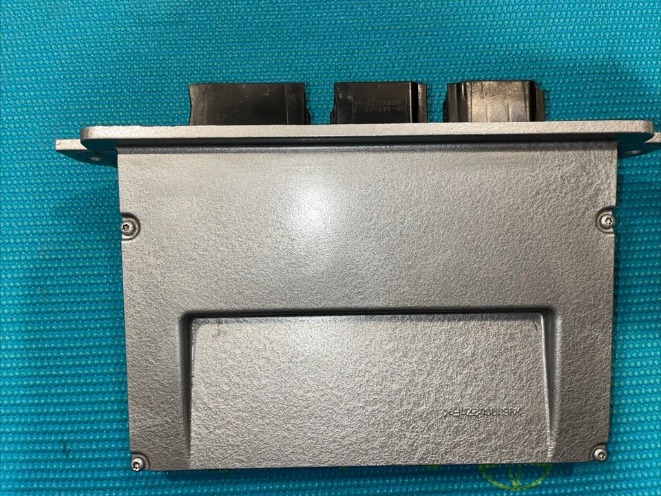 7L5A-12A650-AXE | Ford Ranger 2007 3,0 L programado ECM PCM ECU Foto 1 de 3