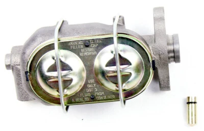 Cilindro maestro de freno DBMC09 con detalles de cosas a la derecha de caja abierta Foto 1 de 3