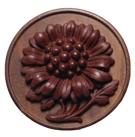 LARGE Antique Vtg GUTTA PERCHA Chrysanthemum Flower BUTTON NICE Cover