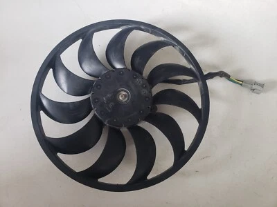 Ventilador de refrigeración Nissan Altima 2016-2018 Foto 1 de 4