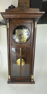 Antiguo Reloj Regulador de Pared Gustav Becker con Estuche Estilo Artes y Manualidades. Foto 1 de 4
