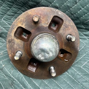 82-85 Toyota Celica GT FRONT WHEEL BEARING HUB ASSEMBLY LEFT RIGHT OEM - Foto 1 di 3