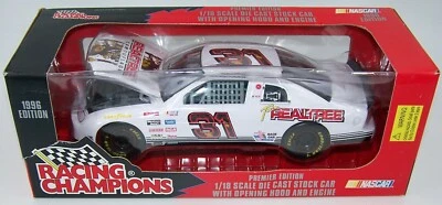 1996 Racing Champions Premier 1:18 MIKE SKINNER #31 Realtree Camo HO w Engine - Image 1 of 4