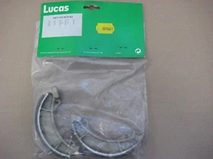 hintere Bremsbacken TRW Lucas MCS915 Suzuki Moto Cross RM125 1981-1987 - Picture 1 of 1