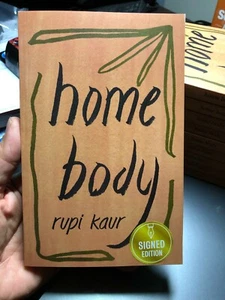 "home body" by Rupi Kaur Signed 1st Edition 2020 - Foto 1 di 5