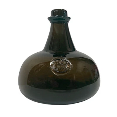 Vidrio grueso verde oscuro soplado a mano de 8" 76 oz. Botella de cebolla - estilo antiguo vintage Foto 1 de 4