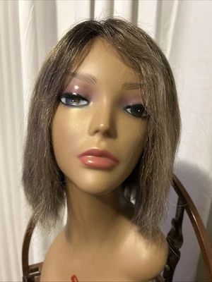 Peluca Bob Corta Cabello Humano - Parte Media Encaje. Muy suave - Marca Vanessa Foto 1 de 4