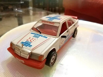 Modellino bianco Africa Rally polistil Mercedes BENZ  Scala 1/25  Made in Italy  - Immagine 1 di 4