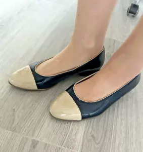 Getragene Ballerinas, Schwarz - Beige, Gr. 37,5 Stewardess, Long Range. 💋 - Bild 1 von 8