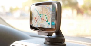 TomTom GPS Navi Navigationsgerät Auto-Navi Model 4FA50 - Bild 1 von 3