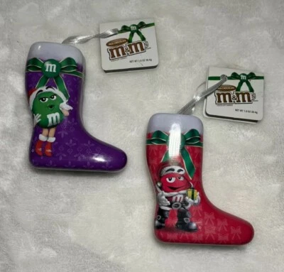 M&M’s latas medias rojas y moradas adorno de Navidad Foto 1 de 4